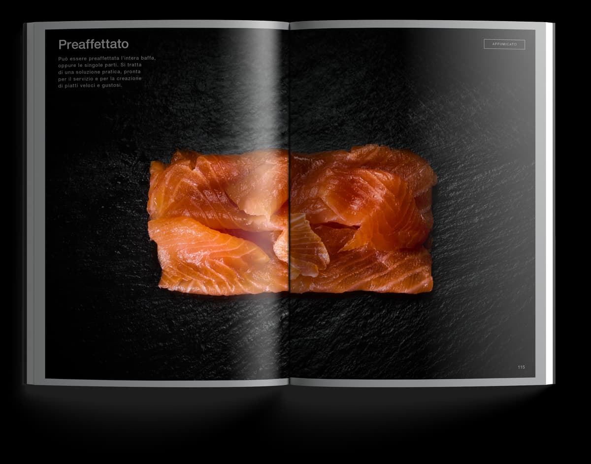 Il salmone Upstream preaffettato