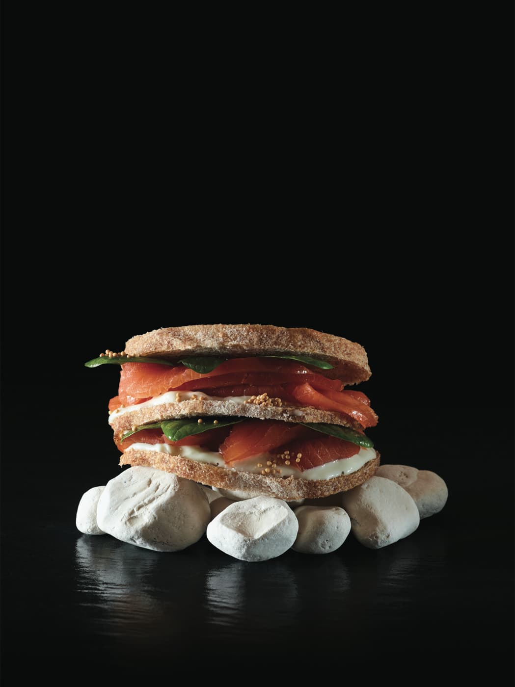 Club sandwich con robiola, spinacino e salmone Upstream